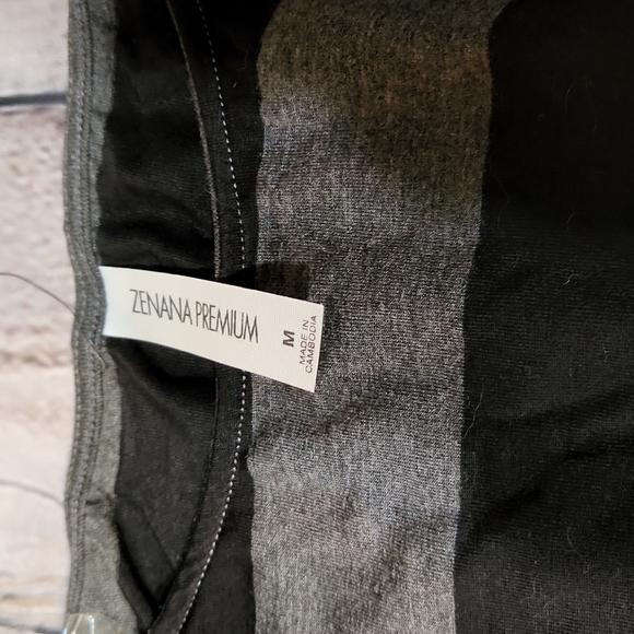 Zenana tunic Size M - Picture 5 of 8